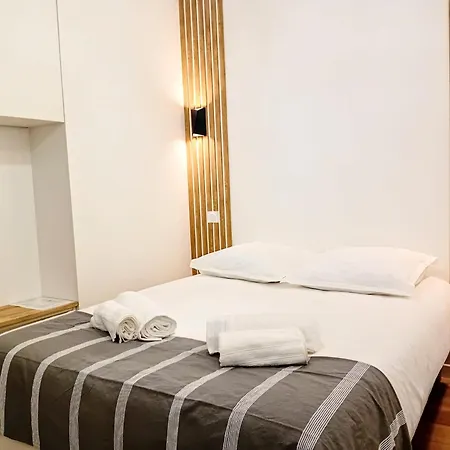 Apartmán Stelina Haussmann - 1 Avec Balcon - Hypercentre